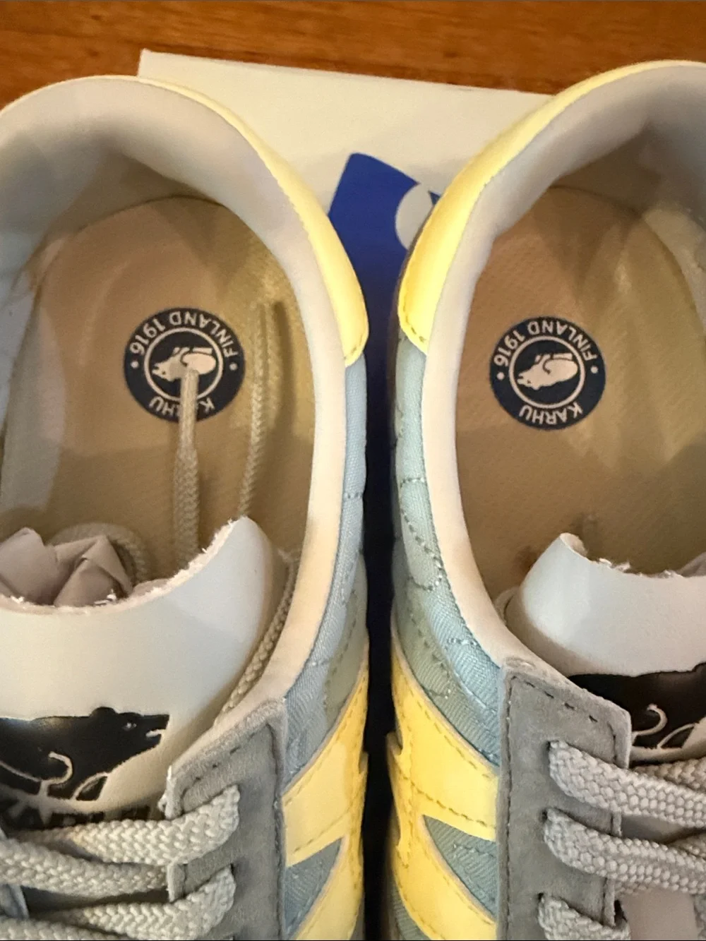 Karhu light blue